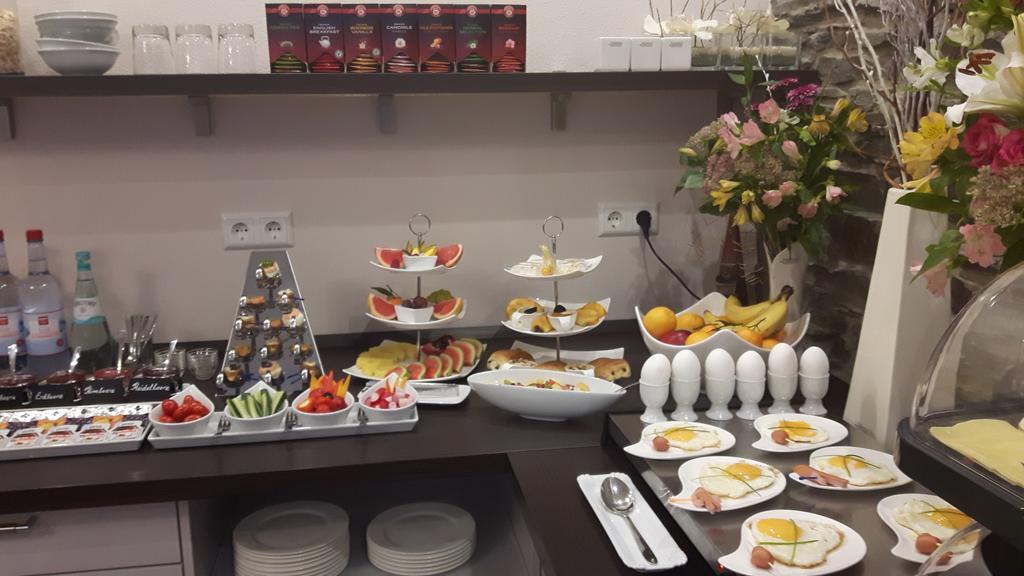 Hotel Ravene Κόχεμ Εξωτερικό φωτογραφία